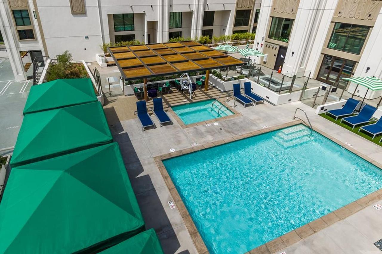 One Lux Stay At The Mansfield Miracle Mile Los Angeles Exterior photo