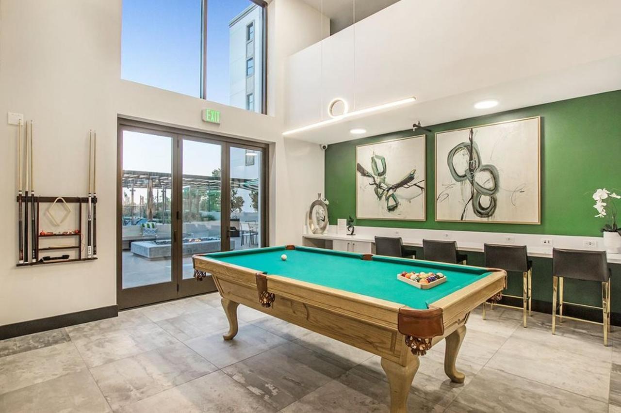 One Lux Stay At The Mansfield Miracle Mile Los Angeles Exterior photo