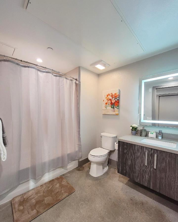 One Lux Stay At The Mansfield Miracle Mile Los Angeles Exterior photo