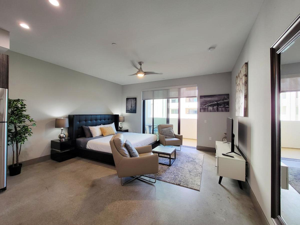 One Lux Stay At The Mansfield Miracle Mile Los Angeles Exterior photo