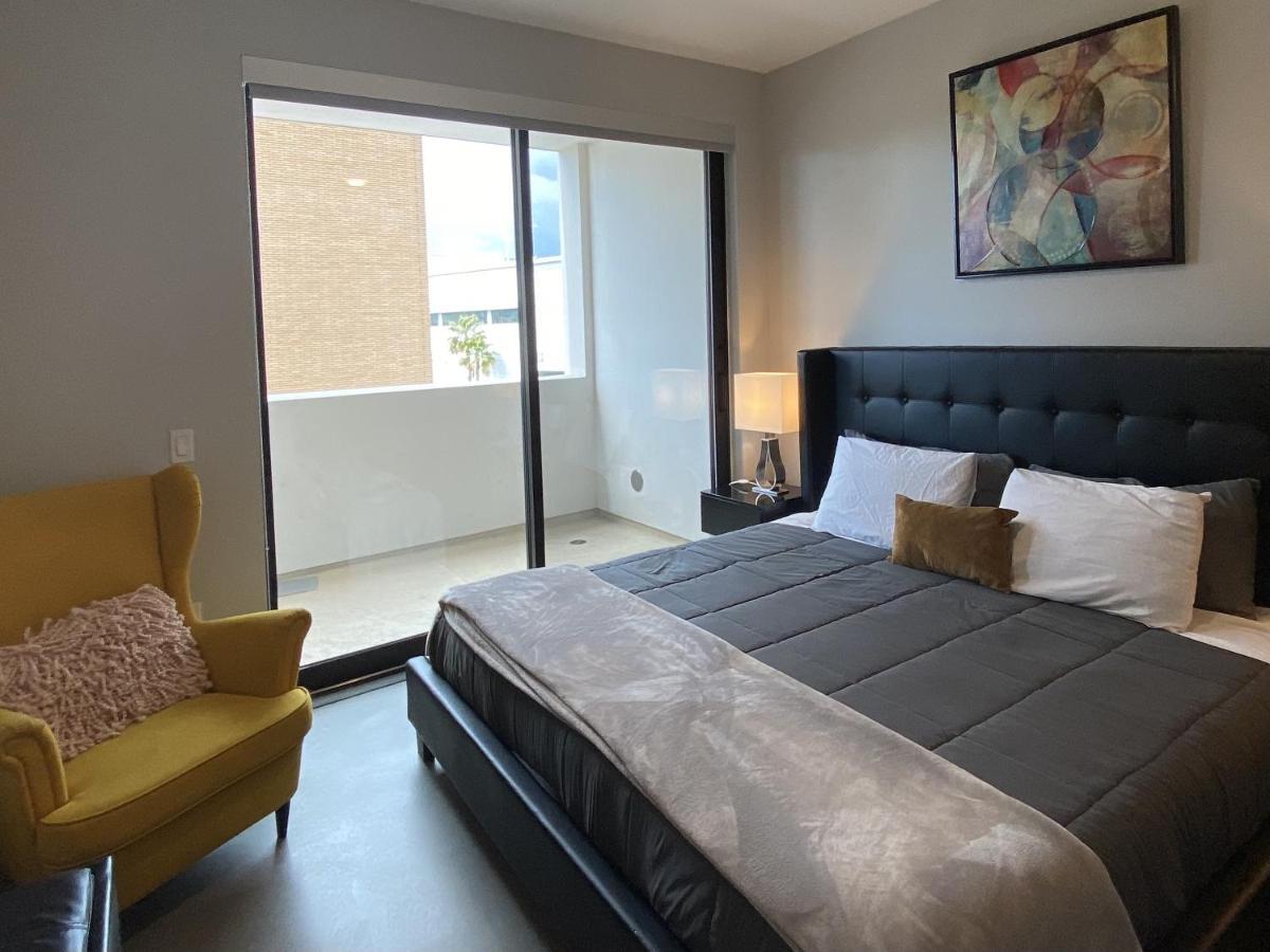 One Lux Stay At The Mansfield Miracle Mile Los Angeles Exterior photo